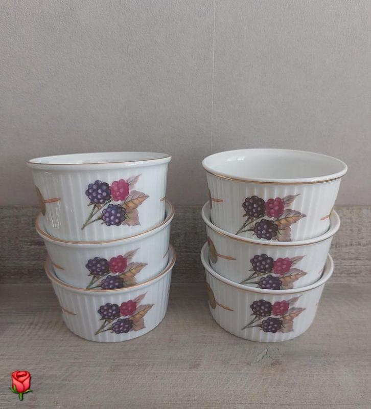 Royal Worcester Evesham 6 Ramekins/soufflé oven-schaaltjes, Huis en Inrichting, Keuken | Servies, Zo goed als nieuw, Schaal of Schalen