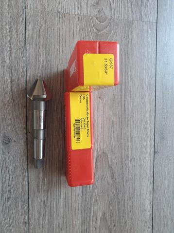 Dormer . G 137   beschikbaar voor biedingen