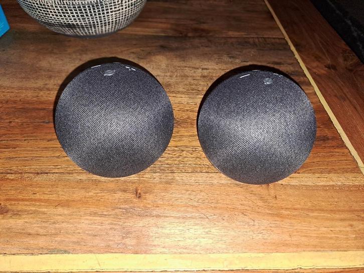 Amazon Echo Dot — 5e generatie (antraciet), Audio, Tv en Foto, Luidsprekers, Zo goed als nieuw, Overige typen, Minder dan 60 watt