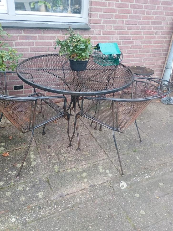 Sierlijke smeedijzeren tuinset – tafel + 3 stoelen, Tuin en Terras, Tuinsets en Loungesets, Gebruikt, Tuinset, Overige materialen