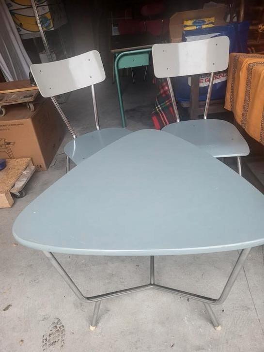 formica tafeltje en 2 stoelen, Verzamelen, Retro, Huis en Inrichting, Ophalen