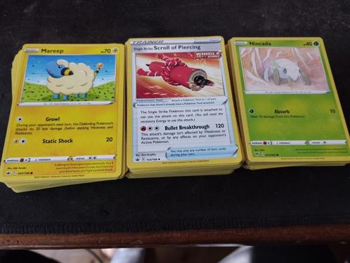 Pokemon - Bulk uit 2020 tot 2023, Hobby en Vrije tijd, Verzamelkaartspellen | Pokémon, Zo goed als nieuw, Losse kaart, Ophalen of Verzenden