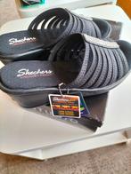 Nieuwe skechers slippers mt 40 zwart met strass, Ophalen of Verzenden, Zo goed als nieuw, Zwart