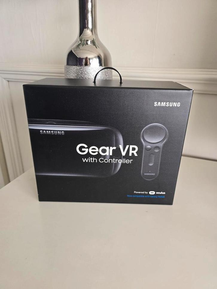 Samsung Gear VR - VR-bril voor je telefoon!, Spelcomputers en Games, Virtual Reality, Nieuw, Telefoon, VR-bril, Ophalen of Verzenden