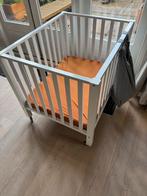 Bopita baby box (met wieltjes!) wit inclusief toebehoren, Kinderen en Baby's, Boxen, Ophalen, Gebruikt, Rechthoekig, In hoogte verstelbaar