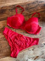 Setje Hunkemoller, Ophalen of Verzenden, Rood