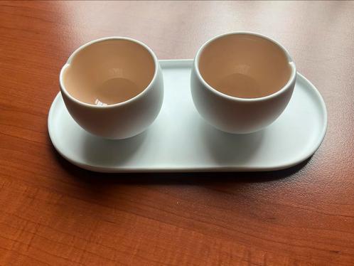 Nespresso india madhari plateau met 2 espressomokjes, Huis en Inrichting, Keuken | Servies, Ophalen of Verzenden