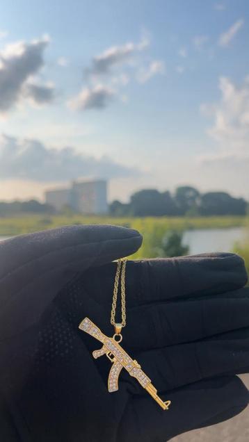 Gouden ak47 ketting - Gold beschikbaar voor biedingen