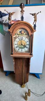 Antieke Hangklok met Scheepsmotief, Ophalen