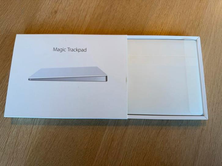 Apple Magic Trackpad, Computers en Software, Muizen, Zo goed als nieuw, Trackpad, Rechtshandig, Draadloos, Ophalen of Verzenden