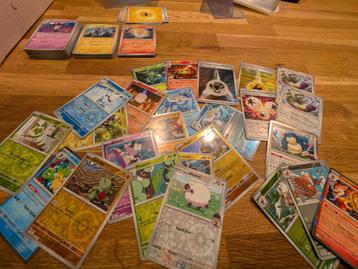 Pokemon Kaarten Bulk - Holo, Reverse Holo & Pokeball  beschikbaar voor biedingen