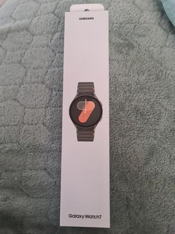 Nieuwe gesealde Samsung Galaxy Watch 7 / Watch7 smartwatch beschikbaar voor biedingen
