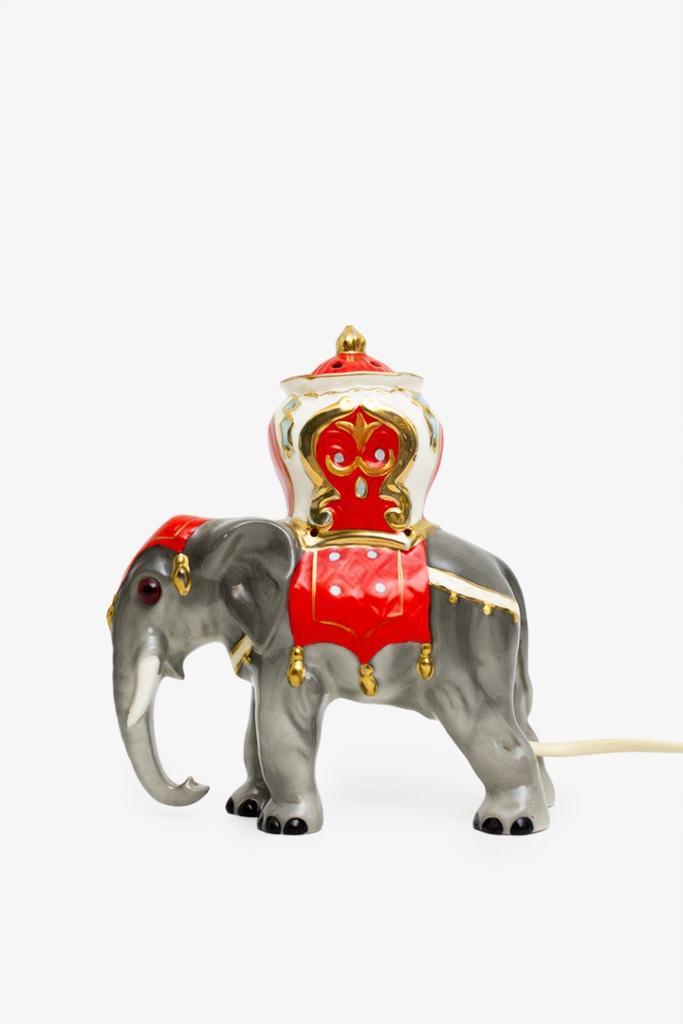 Vintage Hummel Goebel parfumlamp olifant met zetel, gemerkt, Huis en Inrichting, Lampen | Tafellampen, Gebruikt, Minder dan 50 cm