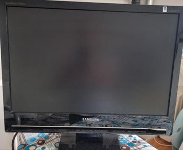 Samsung SyncMaster 225MW Monitor beschikbaar voor biedingen