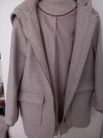 Beige warme winterjas.zo goed als nieuw, Kleding | Dames, Jasjes, Kostuums en Pakken, Ophalen, Zo goed als nieuw, Beige