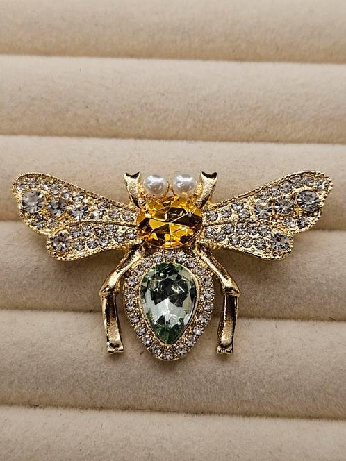 Antiek stijl broche met bij., Sieraden, Tassen en Uiterlijk, Broches, Nieuw, Overige materialen, Ophalen of Verzenden