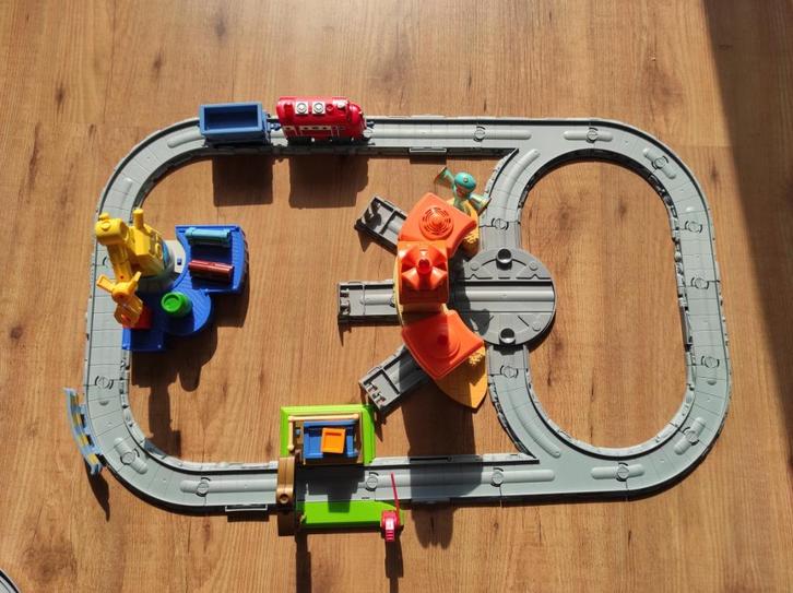 Chuggington treinbaan interactieve set met treinen, Kinderen en Baby's, Speelgoed | Speelgoedvoertuigen, Zo goed als nieuw, Ophalen of Verzenden