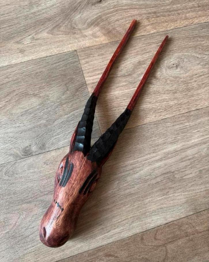 Houten Antilope Beeld - Handgesneden, Antiek en Kunst, Kunst | Beelden en Houtsnijwerken, Ophalen of Verzenden