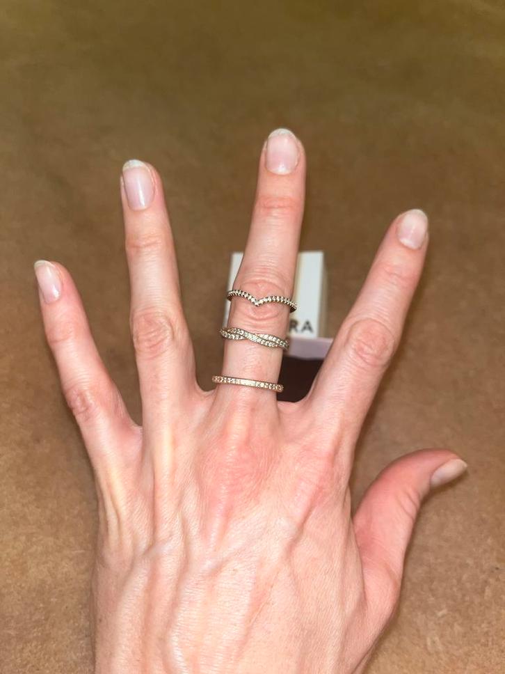 3 Pandora Ringen (Goud & Rosé) met Bon, Sieraden, Tassen en Uiterlijk, Ringen, Gebruikt, Dame, 20 of groter, Goud, Met kristal