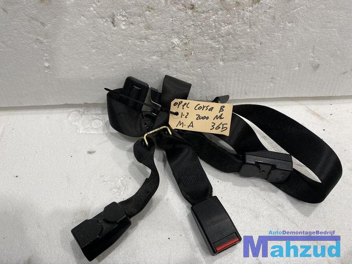 OPEL CORSA B Achter midden gordel klik insteek 1994-1999, Auto-onderdelen, Interieur en Bekleding, Opel, Gebruikt, Ophalen of Verzenden