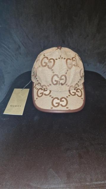Gucci pet beschikbaar voor biedingen