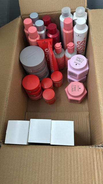29 haarverzorging producten van Schwarzkopf. beschikbaar voor biedingen