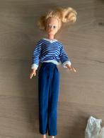 Barbie mattel, 1 van begin jaren 60!, Gebruikt, Ophalen of Verzenden, Kleertjes