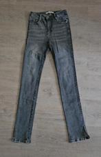 Spijker jeans denim broek met splitjes beneden maat 36, Ophalen, Zo goed als nieuw, Blauw, W28 - W29 (confectie 36)