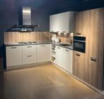 Showroomkeuken, Huis en Inrichting, Keuken | Complete keukens, Ophalen, Wit, Hoekkeuken, Nieuw
