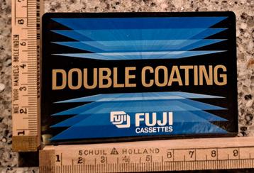Vintage sticker Fuji cassettes Double coating 9 cm merk beschikbaar voor biedingen