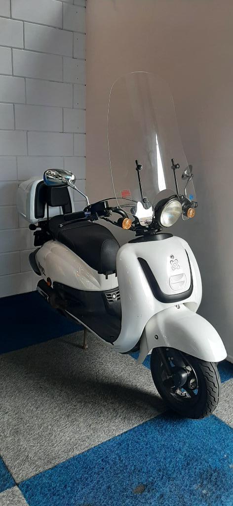 AGM Retro, Fietsen en Brommers, Scooters | Overige merken, Gebruikt, Maximaal 25 km/u, Benzine, Ophalen