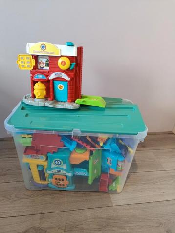 Toet Toet auto pakket  beschikbaar voor biedingen