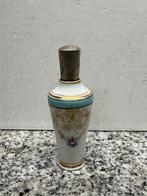 Antiek Porseleinen Parfumflesje met Zilveren Dop, Antiek en Kunst, Ophalen of Verzenden