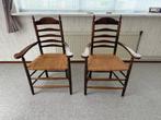 Mooie stoelen met rieten zitting, Huis en Inrichting, Stoelen, Ophalen, Zo goed als nieuw, Bruin, Twee