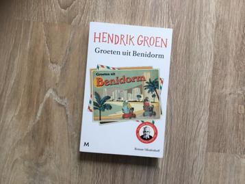 boek groeten uit Benidorm.  groen beschikbaar voor biedingen