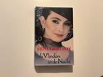 Als Vlinders in de Nacht, Sidney Sheldon, Ophalen of Verzenden, Zo goed als nieuw