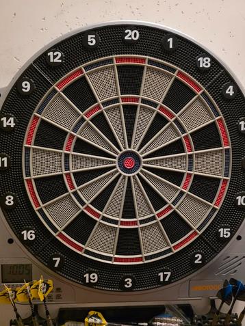 Soft Tip elektronisch Dartbord + 2 Sets Professionele Darts beschikbaar voor biedingen