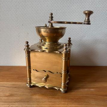 Zware Kwaliteit Antieke Koperen Koffiemolen, Messing 2,4 KG beschikbaar voor biedingen