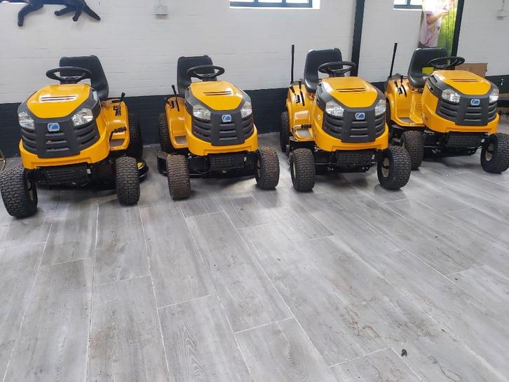 Mtd Smart 7 maanden oud   Stiga villa 13  cub cadet Mtd, Tuin en Terras, Zitmaaiers, Zo goed als nieuw, 90 tot 120 cm, Elektrische starter