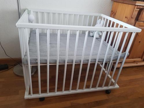 box met boxkleed, Kinderen en Baby's, Boxen, Zo goed als nieuw, Rechthoekig, In hoogte verstelbaar, Boxkleed, Wieltjes, Ophalen