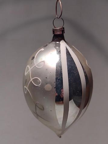 oude druppel kerstbal zilver H 7,5 cm * beschikbaar voor biedingen