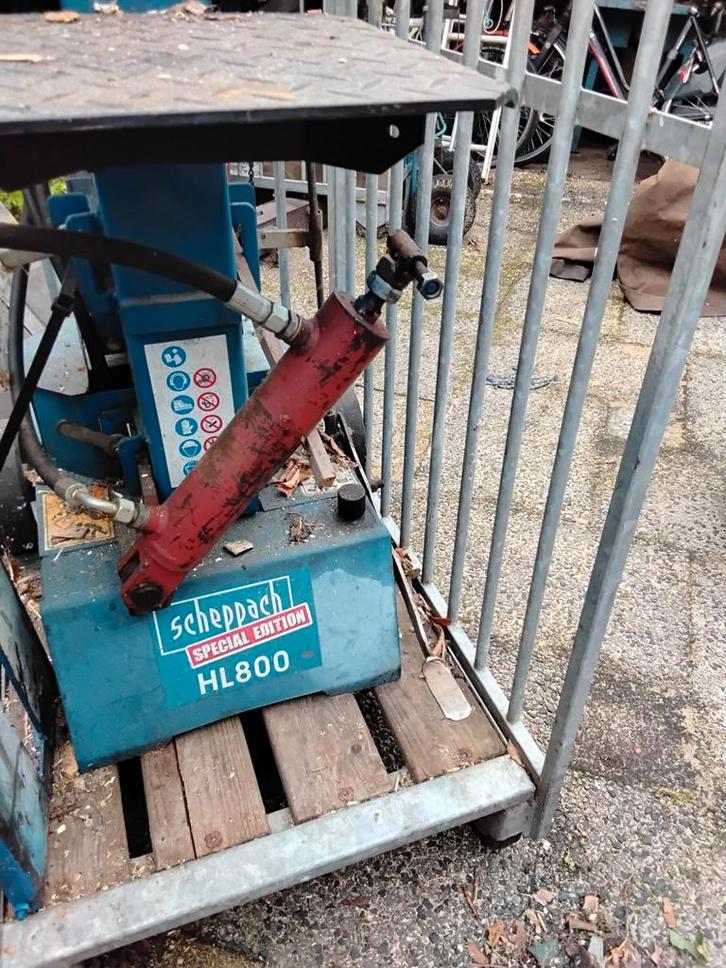 Houtkloofmachine 8-10 ton met heftafel, Doe-het-zelf en Verbouw, Steigers, Gebruikt, Overige typen, Minder dan 2 meter, Ophalen of Verzenden