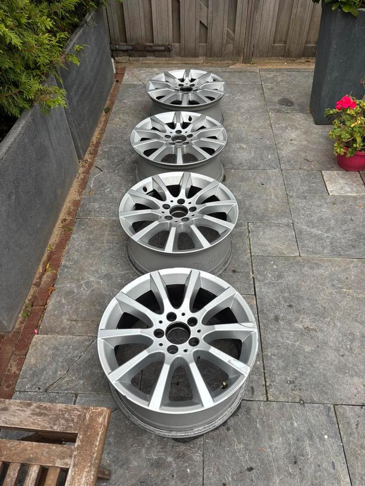 Originele Mercedes C-klasse W204 velgen 18 inch - 5x112, Auto diversen, Wieldoppen, Zo goed als nieuw, Ophalen