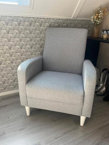 Fauteuil beschikbaar voor biedingen