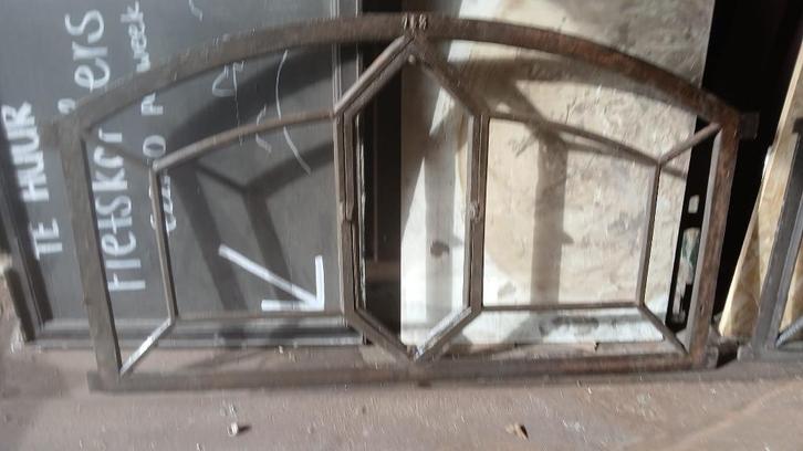 2 Grote gietijzeren stalramen wyber type 139/78/60, Antiek en Kunst, Curiosa en Brocante, Ophalen