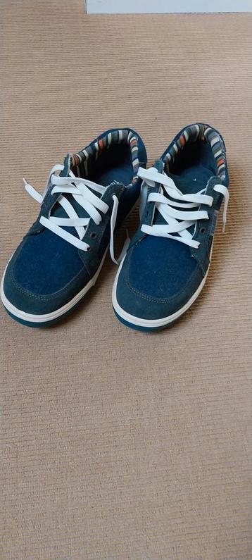 Maat 42 heren sneakers  beschikbaar voor biedingen