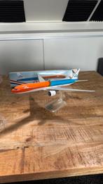KLM 777-300ER 1:200, Hobby en Vrije tijd, Modelbouw | Vliegtuigen en Helikopters, Ophalen of Verzenden, Zo goed als nieuw, 1:200 of kleiner