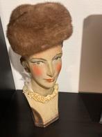 Vintage Nico Nachtegall bontmuts met Bijenkorf hoedendoos., Ophalen of Verzenden