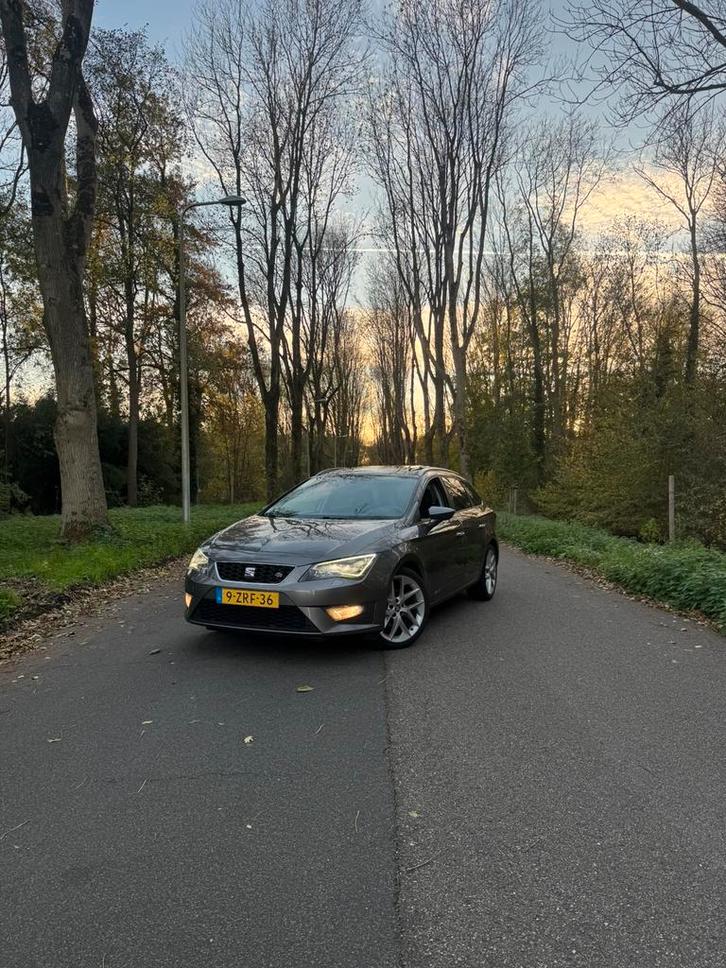 Seat Leon ST 2.0 TDI FR 150PK 2015 | PANO | 2 EIG | TOPSTAAT, Auto's, Seat, Bedrijf, ABS, Adaptieve lichten, Airbags, Airconditioning