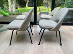 4 Eero Saarinen Conference Chairs, Huis en Inrichting, Stoelen, Gebruikt, Overige kleuren, Ophalen of Verzenden, Metaal